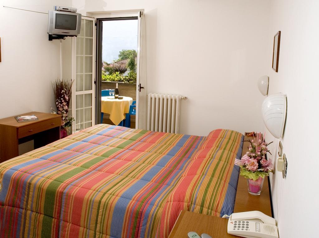 Hotel Del Mera Sorico Pokój zdjęcie